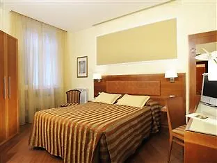 Отель Madrid Рим