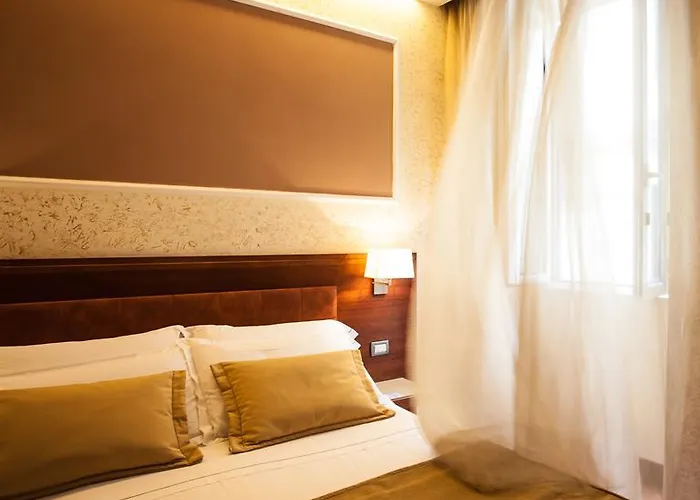 ホテル マドリッド ローマ